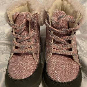Osh Kosh, pink sparkle girls boots,size 10